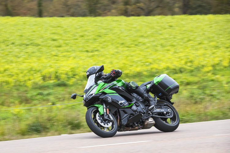 Kawasaki Ninja 1100 SX jazda